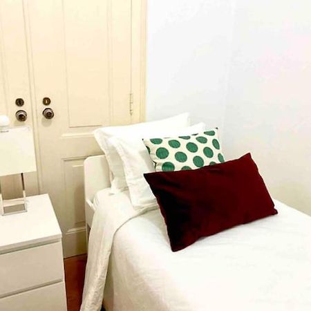 Romantic Chiado 7 -Private Small Single Room With No Outside Window Lissabon Exterior foto
